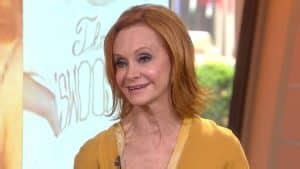 swoosie kurtz health|About Swoosie Kurtz: Net Worth, Husband, Teeth,。